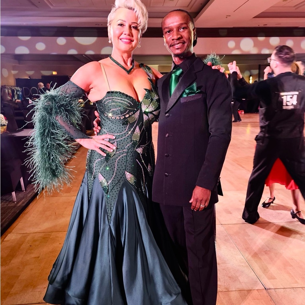 Elegant Green Evening Gown